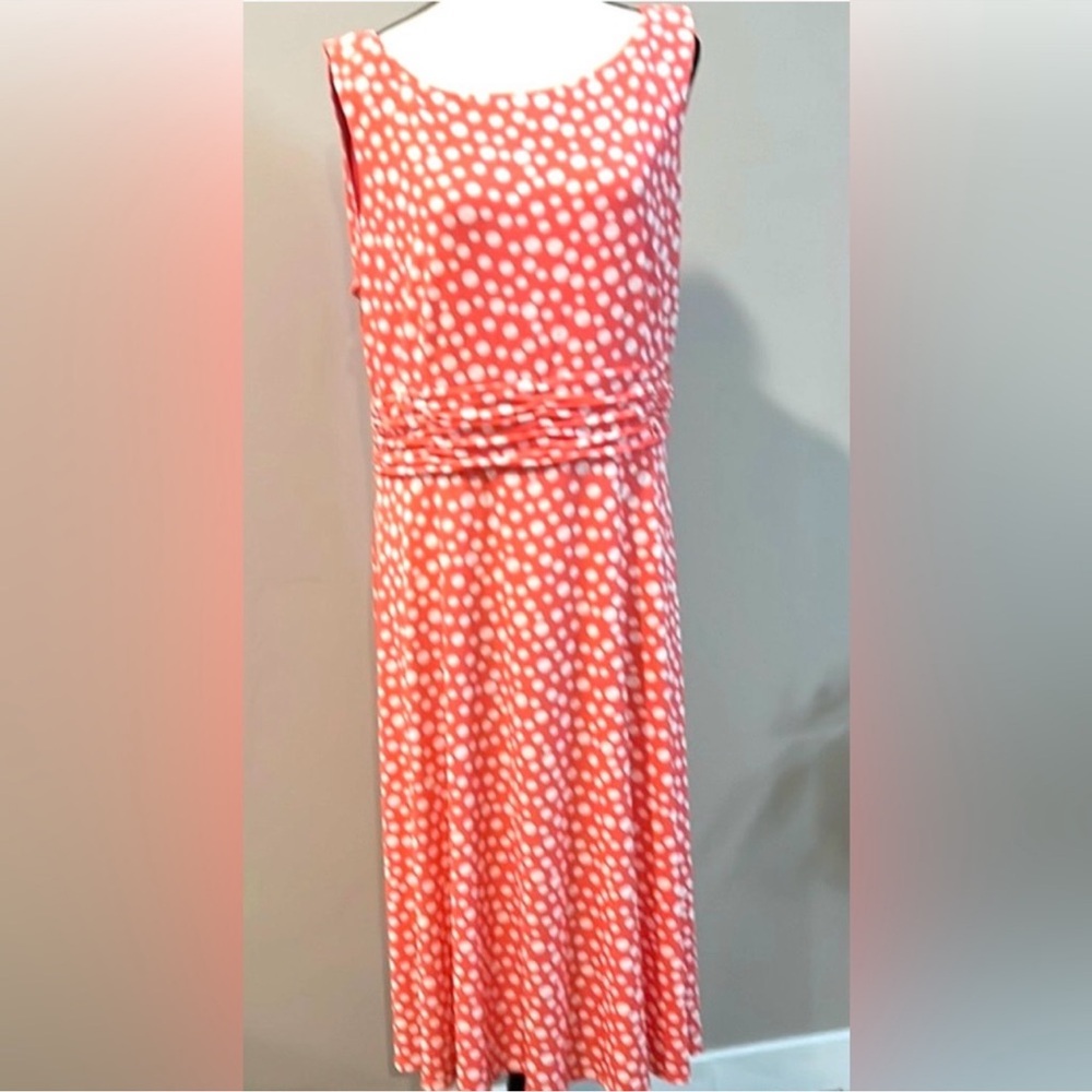 🆕Polka Dot Sleeveless Dress - size 16
coral with white Polka Dot